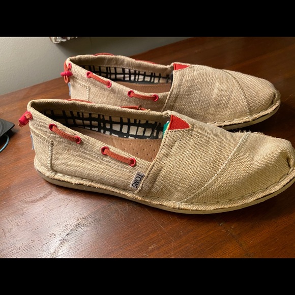 Toms Burlap Bimini Stitchout Red Stitch Slip-On’s - Picture 6 of 6